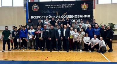 Рязанские борцы завоевали медали домашнего первенства ЦФО